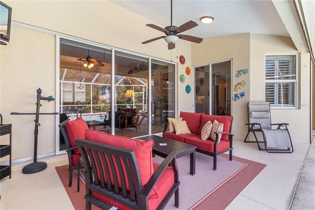 En Venta: $449,900 (3 camas, 2 baños, 2047 Pies cuadrados)
