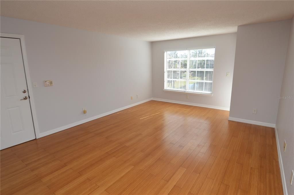 En Renta: $1,400 (1 camas, 1 baños, 642 Pies cuadrados)