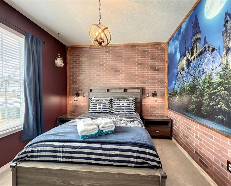 На продажу: $425,000 (5 спален, 4 ванн, 2281 Квадратных фут)