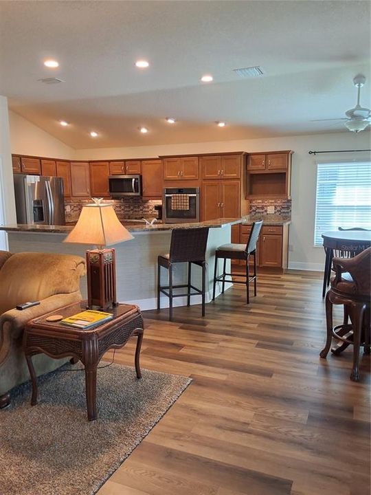 For Rent: $3,000 (3 beds, 2 baths, 1935 Square Feet)