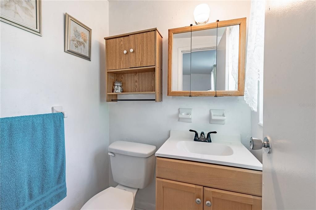 На продажу: $325,000 (3 спален, 1 ванн, 1115 Квадратных фут)