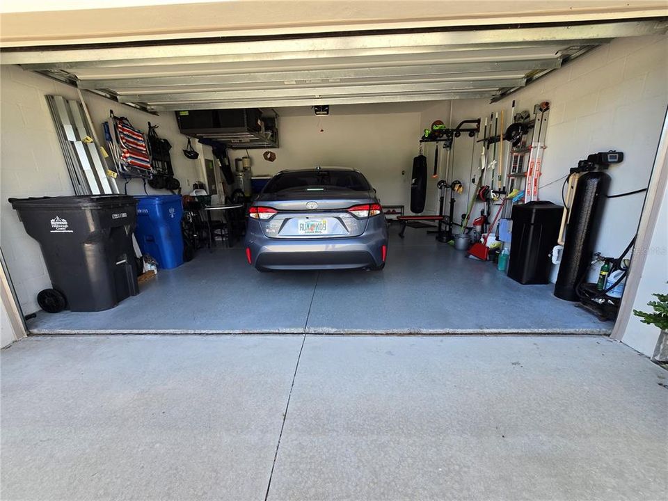 For Rent: $2,900 (3 beds, 2 baths, 1913 Square Feet)
