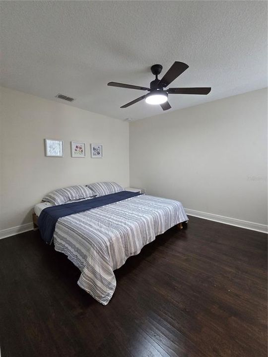 For Rent: $2,900 (3 beds, 2 baths, 1913 Square Feet)