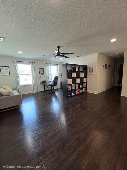 For Rent: $2,900 (3 beds, 2 baths, 1913 Square Feet)