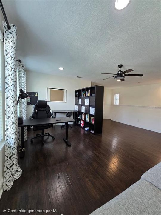 For Rent: $2,900 (3 beds, 2 baths, 1913 Square Feet)