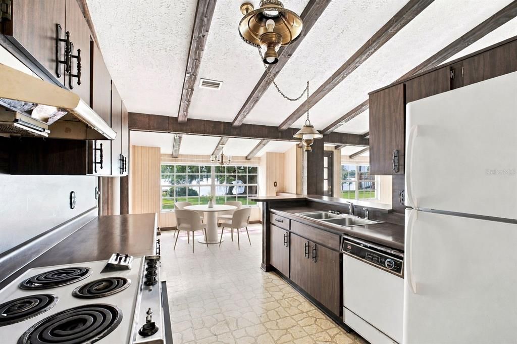 En Venta: $800,000 (3 camas, 2 baños, 2013 Pies cuadrados)