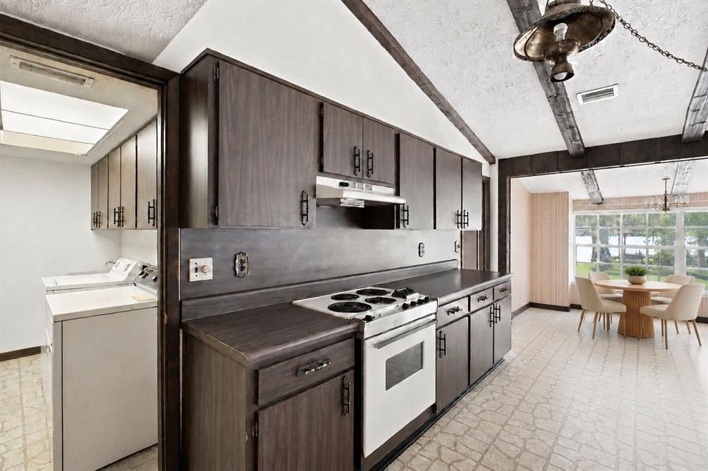 En Venta: $800,000 (3 camas, 2 baños, 2013 Pies cuadrados)