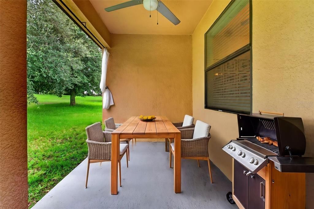 For Sale: $485,000 (4 beds, 2 baths, 1948 Square Feet)