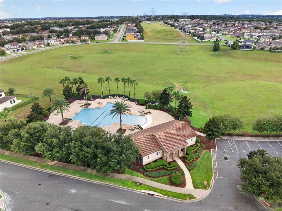 For Sale: $485,000 (4 beds, 2 baths, 1948 Square Feet)