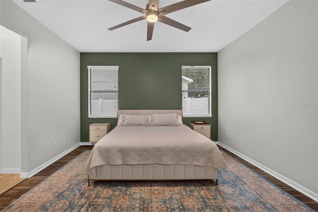 For Sale: $485,000 (4 beds, 2 baths, 1948 Square Feet)