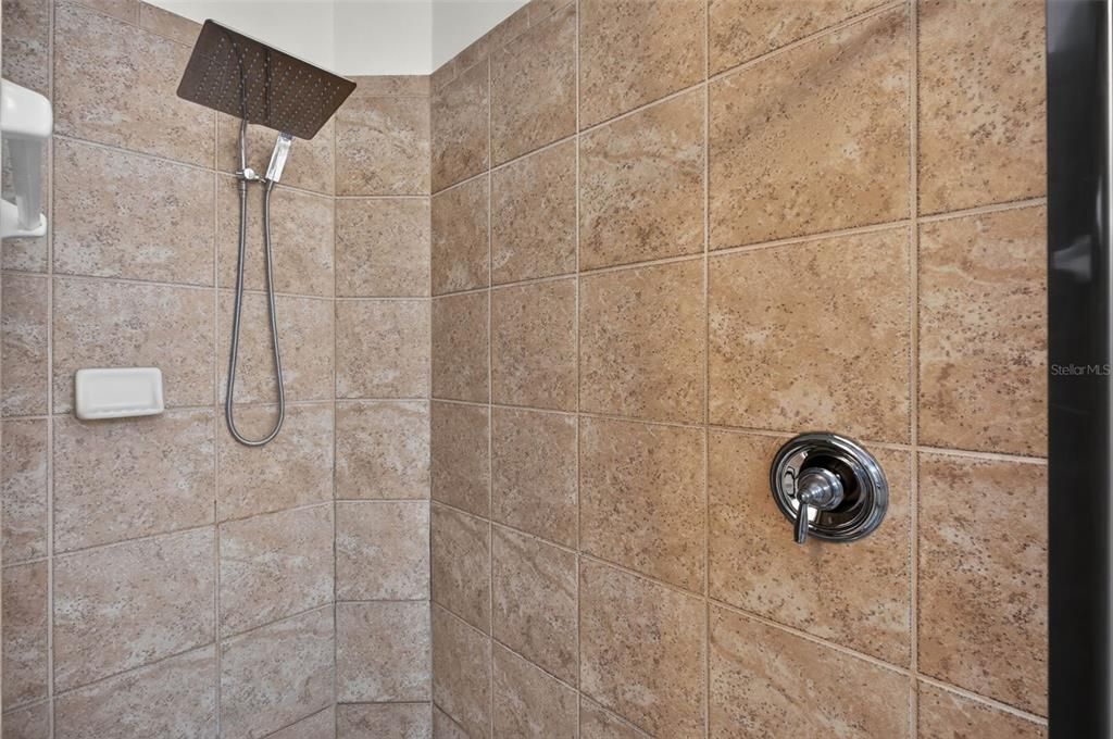 For Sale: $485,000 (4 beds, 2 baths, 1948 Square Feet)