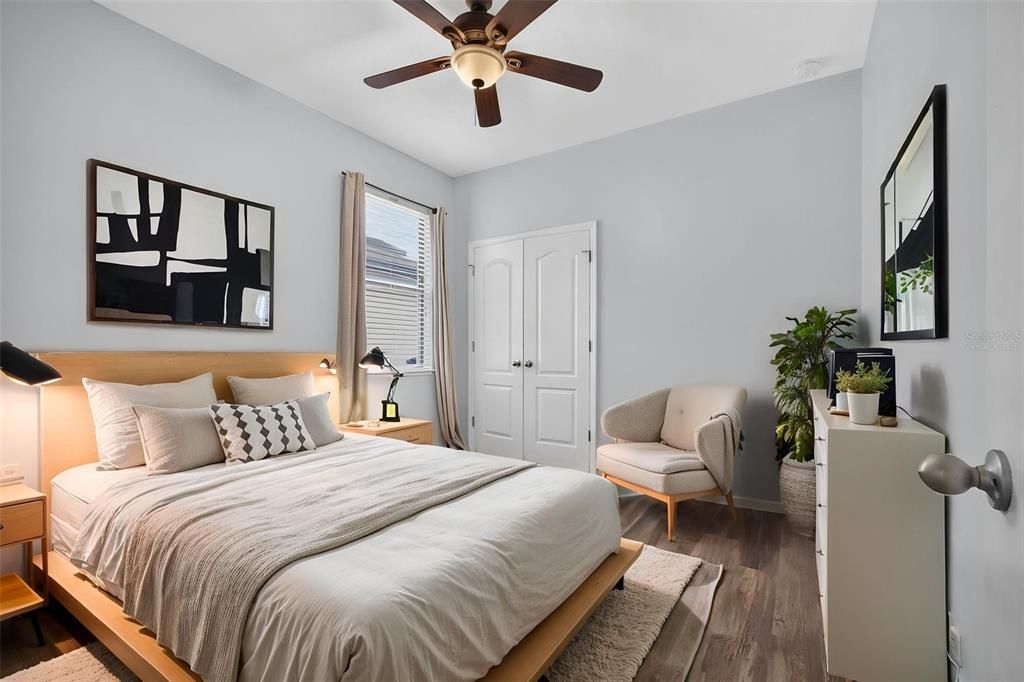 For Sale: $485,000 (4 beds, 2 baths, 1948 Square Feet)