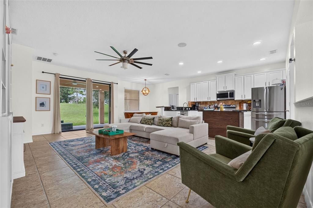 For Sale: $485,000 (4 beds, 2 baths, 1948 Square Feet)