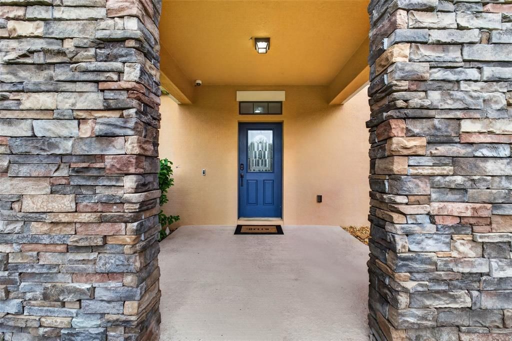 For Sale: $485,000 (4 beds, 2 baths, 1948 Square Feet)