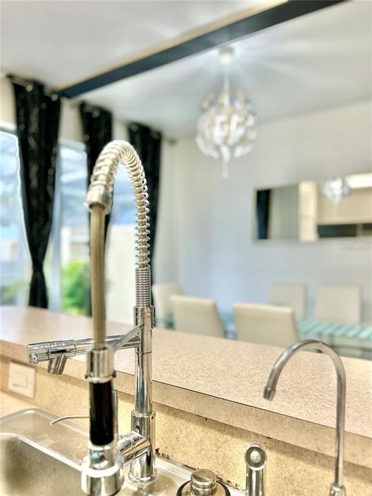 En Renta: $1,900 (4 camas, 3 baños, 1642 Pies cuadrados)