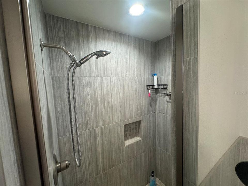 В аренду: $1,800 (3 спален, 3 ванн, 2068 Квадратных фут)