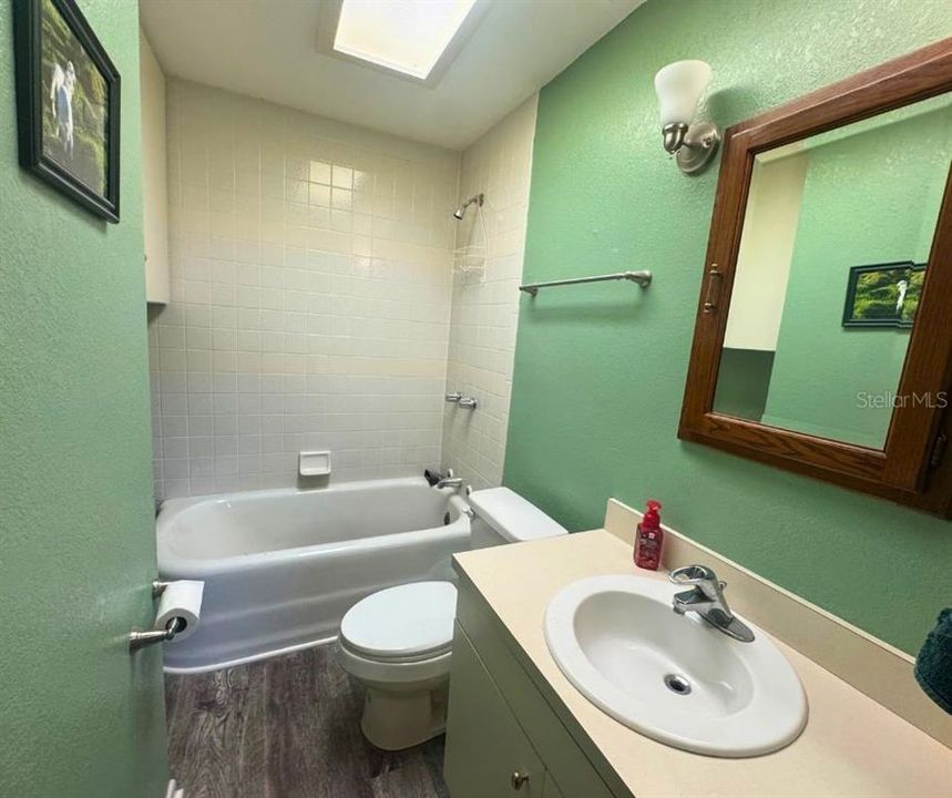В аренду: $1,800 (3 спален, 3 ванн, 2068 Квадратных фут)