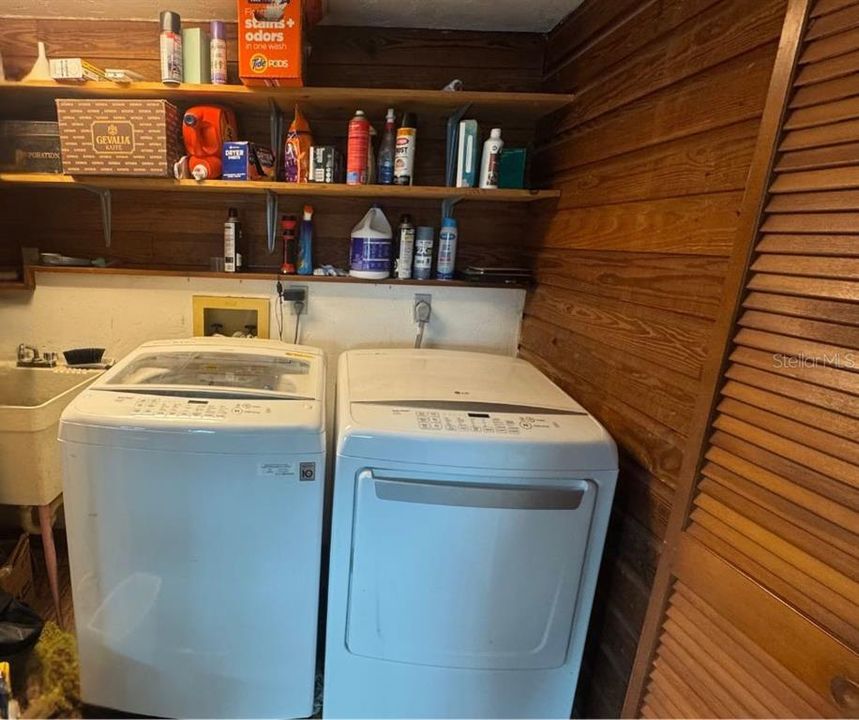 В аренду: $1,800 (3 спален, 3 ванн, 2068 Квадратных фут)