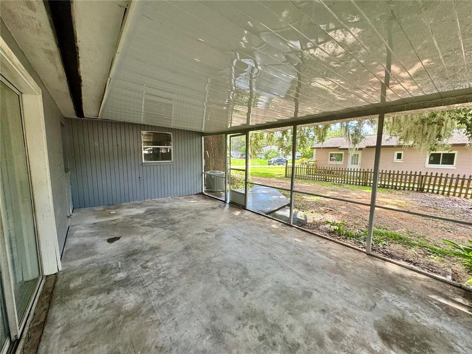 For Sale: $240,000 (3 beds, 2 baths, 1344 Square Feet)