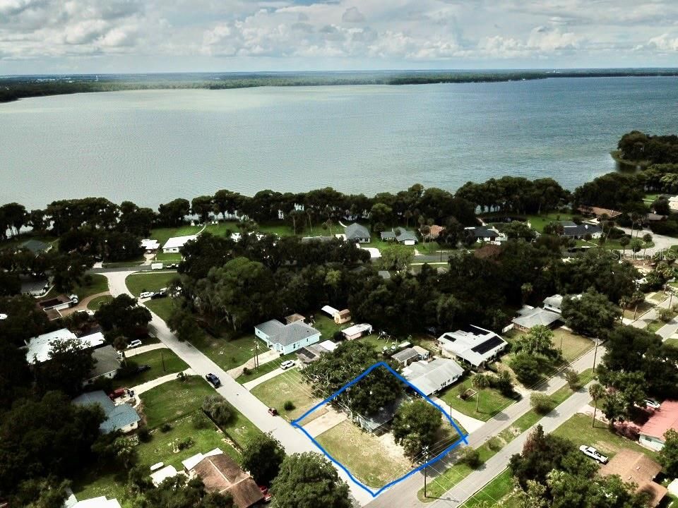 For Sale: $240,000 (3 beds, 2 baths, 1344 Square Feet)