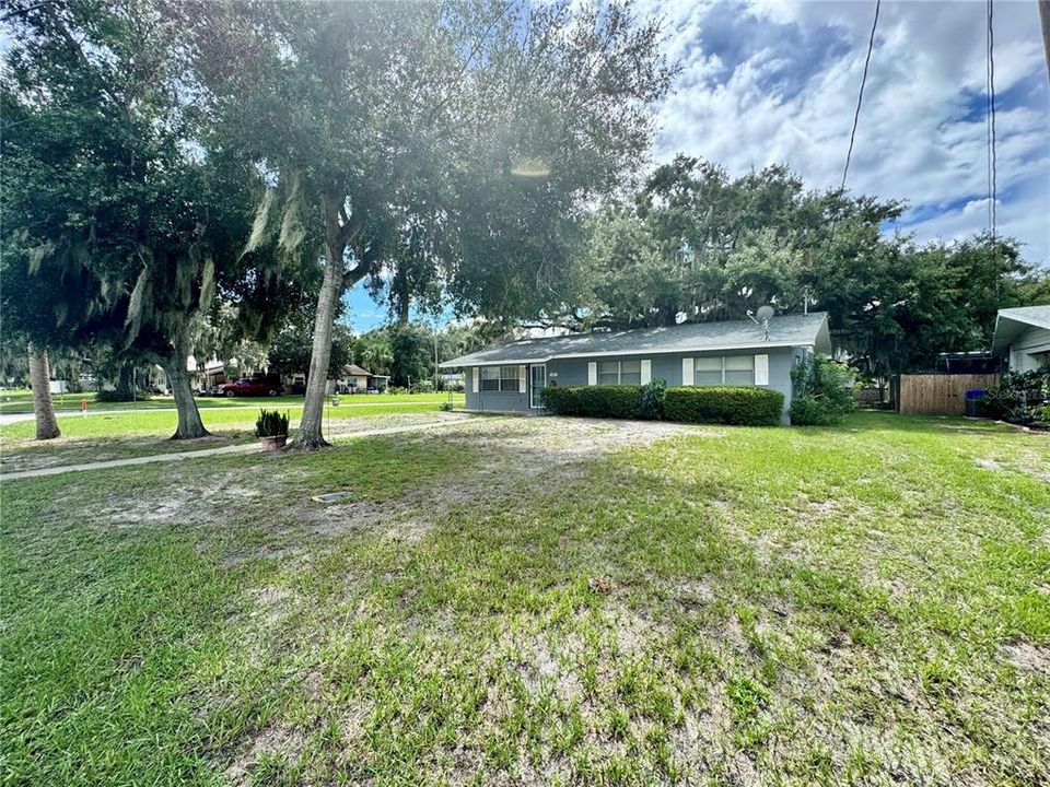 For Sale: $240,000 (3 beds, 2 baths, 1344 Square Feet)