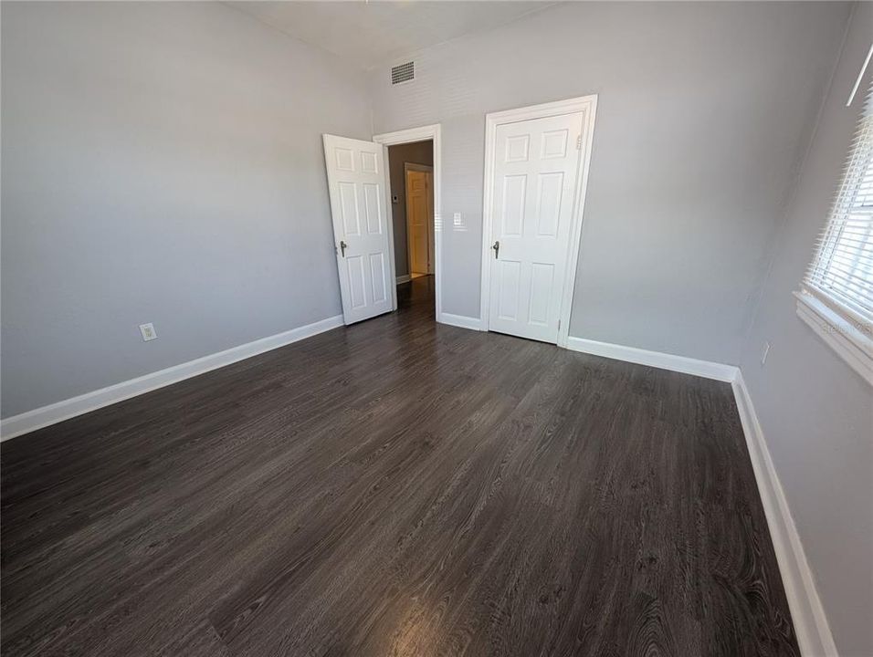 For Rent: $1,745 (3 beds, 1 baths, 1934 Square Feet)