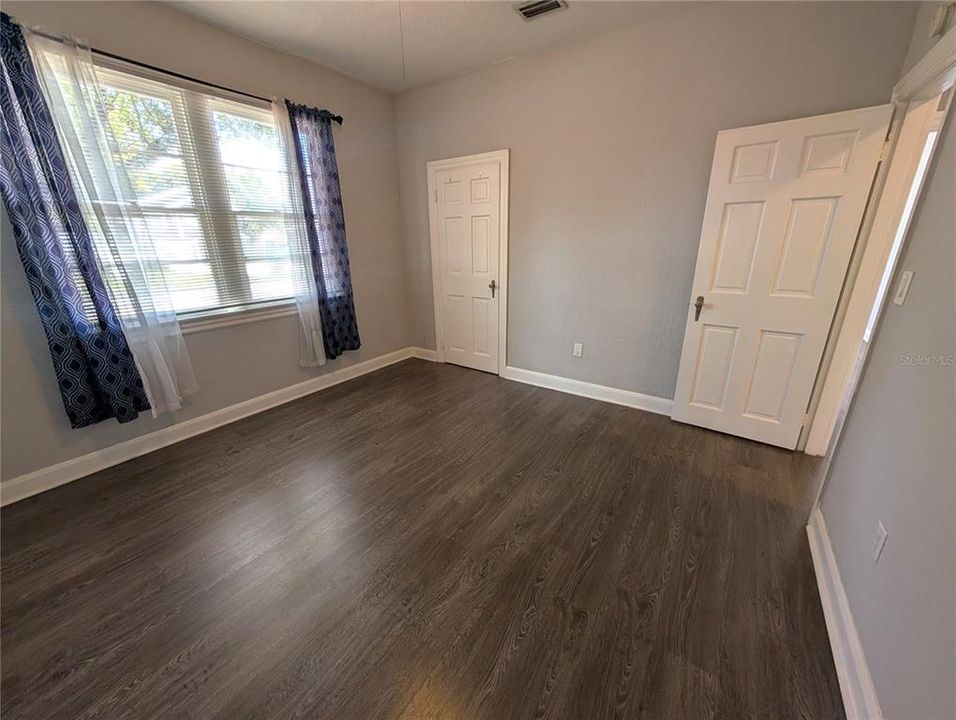 For Rent: $1,745 (3 beds, 1 baths, 1934 Square Feet)