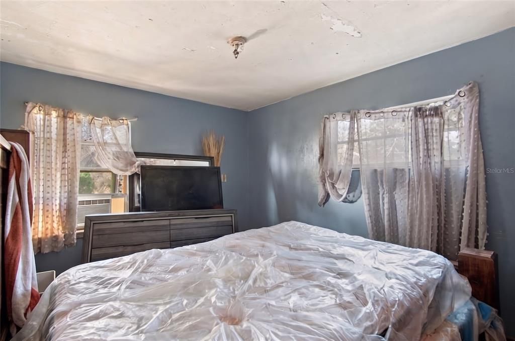 На продажу: $149,900 (3 спален, 1 ванн, 988 Квадратных фут)