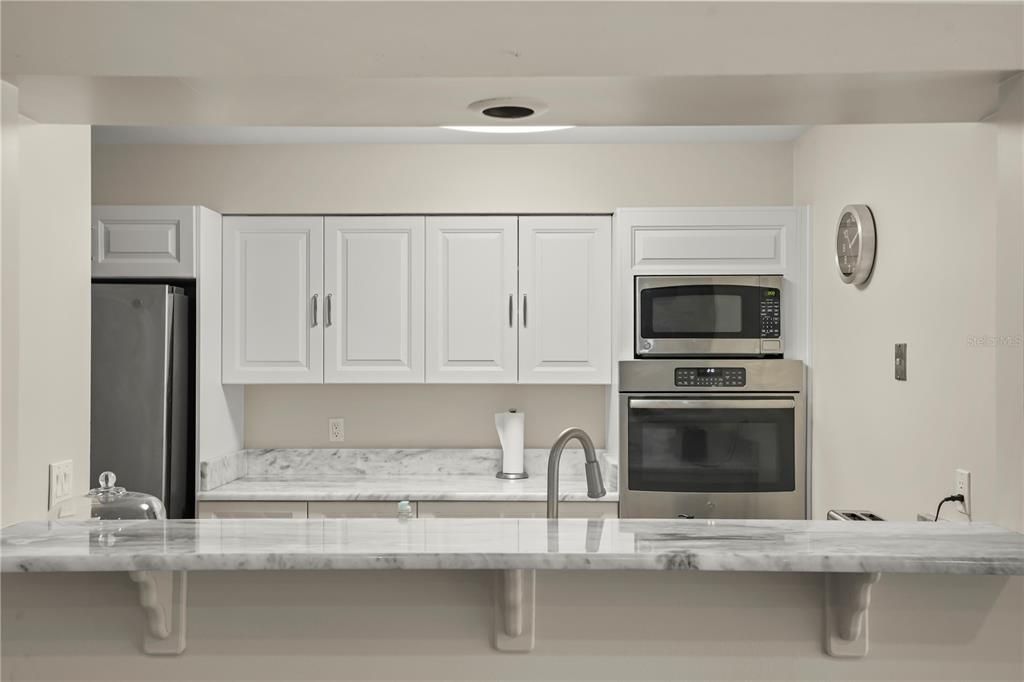 For Sale: $184,900 (2 beds, 2 baths, 1339 Square Feet)