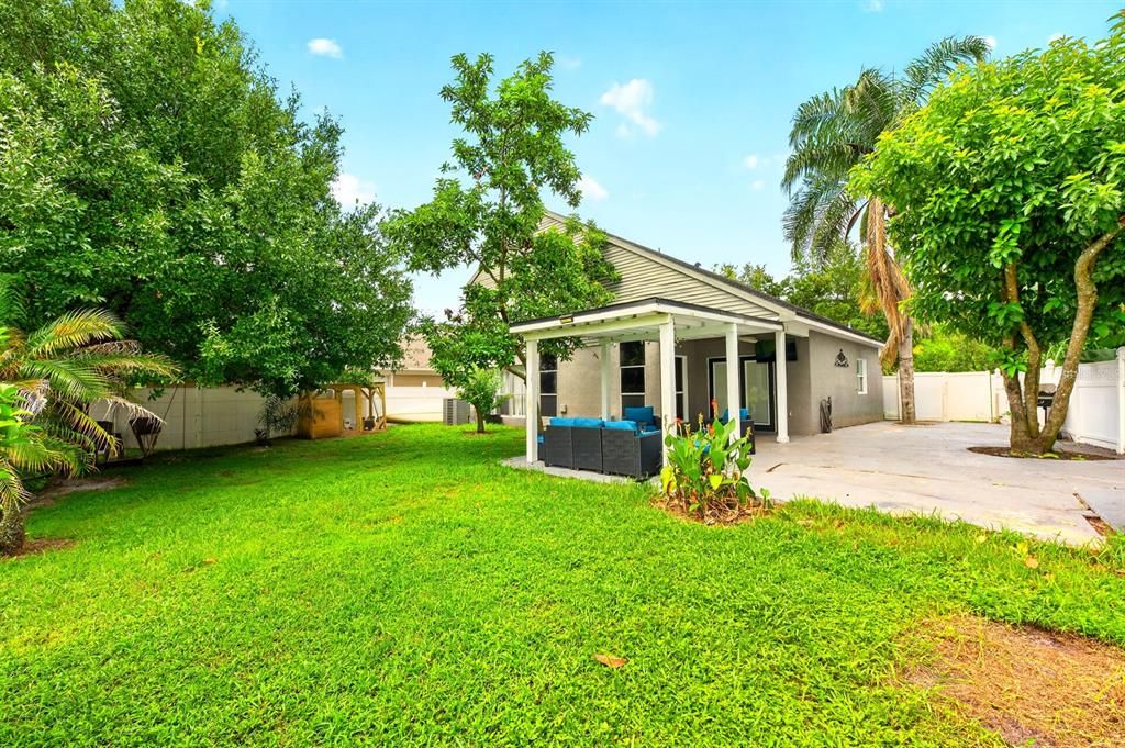 For Sale: $395,000 (4 beds, 2 baths, 1742 Square Feet)