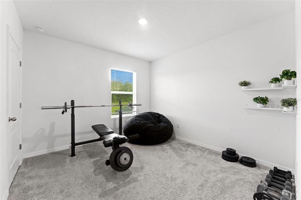 For Sale: $425,000 (5 beds, 3 baths, 2626 Square Feet)
