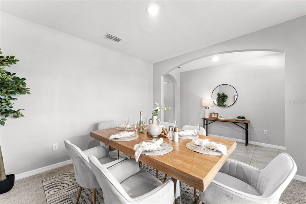 For Sale: $425,000 (5 beds, 3 baths, 2626 Square Feet)