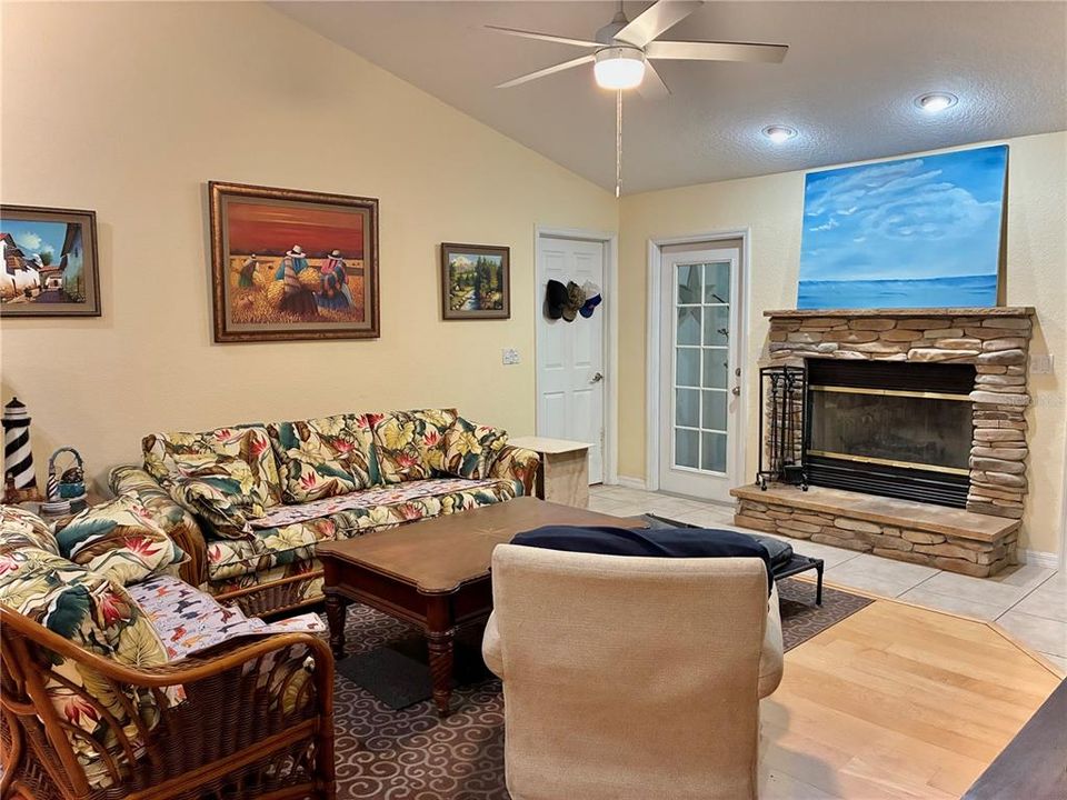For Sale: $549,900 (3 beds, 2 baths, 2075 Square Feet)