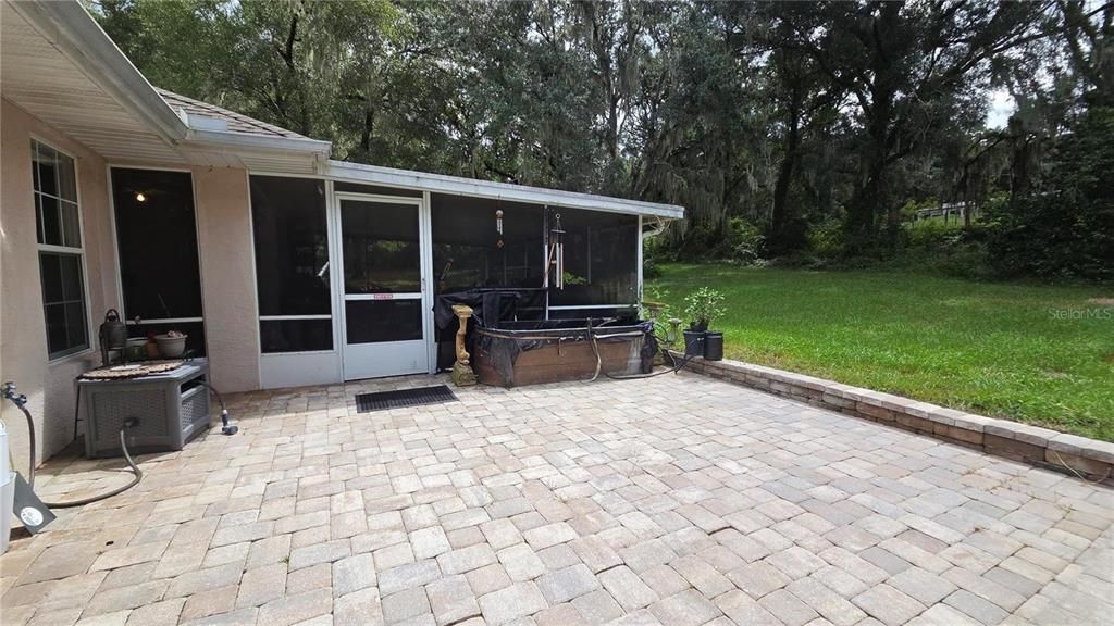 For Sale: $549,900 (3 beds, 2 baths, 2075 Square Feet)
