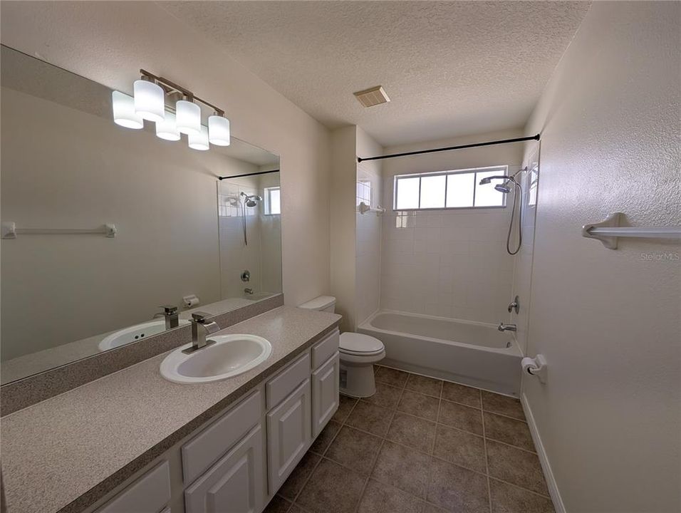 For Rent: $2,750 (3 beds, 2 baths, 1657 Square Feet)