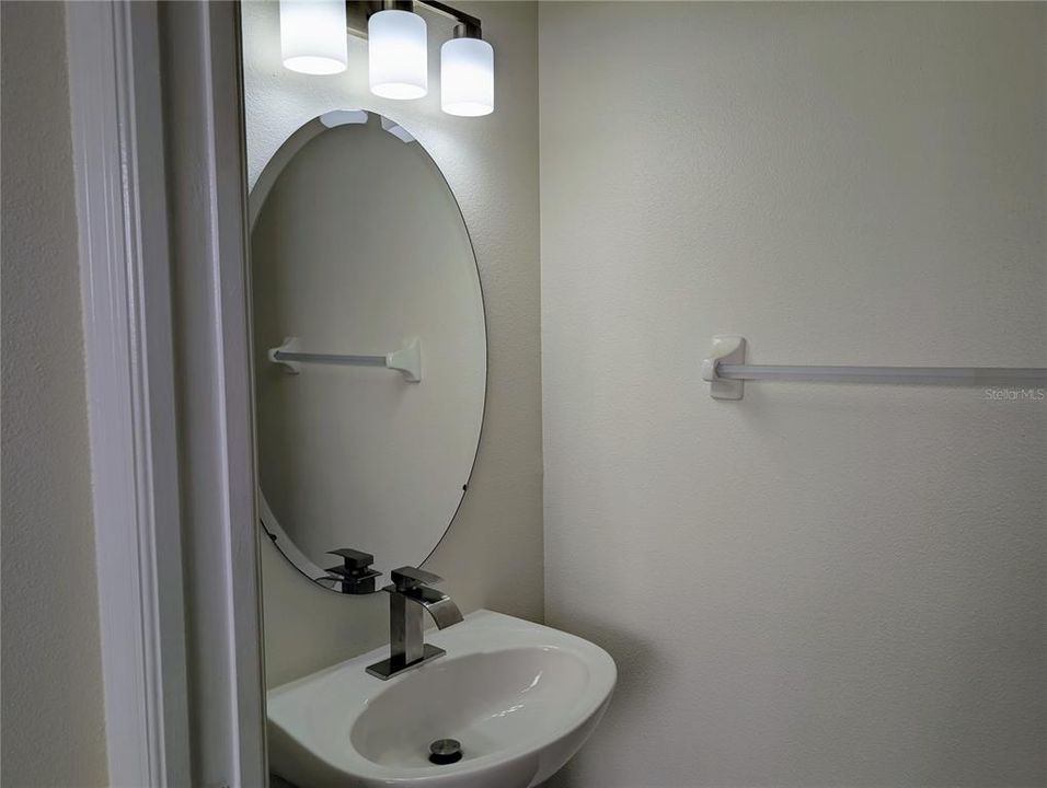 For Rent: $2,750 (3 beds, 2 baths, 1657 Square Feet)
