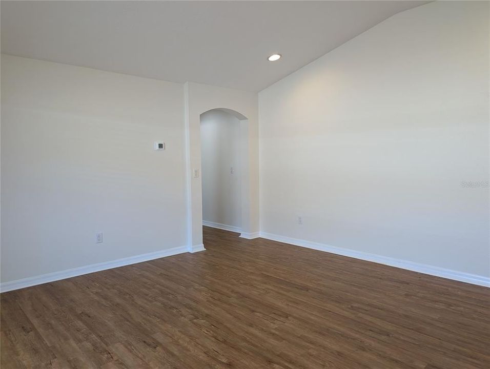 For Rent: $2,750 (3 beds, 2 baths, 1657 Square Feet)