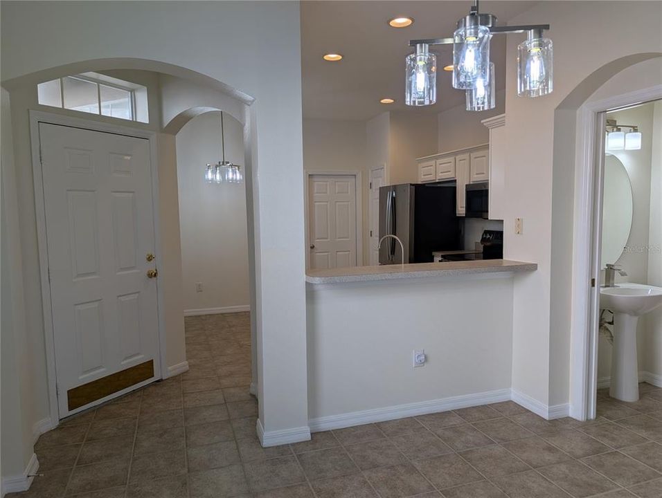 For Rent: $2,750 (3 beds, 2 baths, 1657 Square Feet)