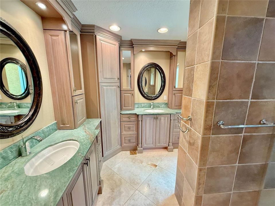 En Venta: $1,449,000 (5 camas, 3 baños, 5201 Pies cuadrados)