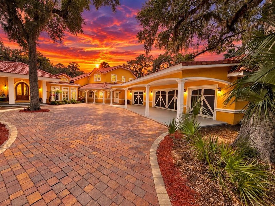 En Venta: $1,449,000 (5 camas, 3 baños, 5201 Pies cuadrados)