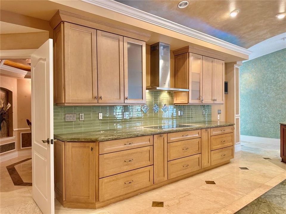 En Venta: $1,449,000 (5 camas, 3 baños, 5201 Pies cuadrados)