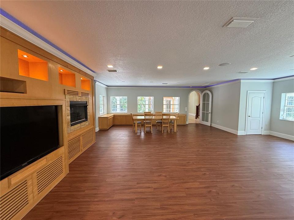 En Venta: $1,449,000 (5 camas, 3 baños, 5201 Pies cuadrados)
