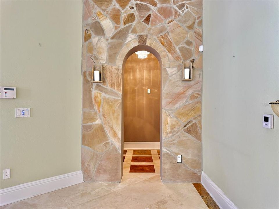 En Venta: $1,449,000 (5 camas, 3 baños, 5201 Pies cuadrados)