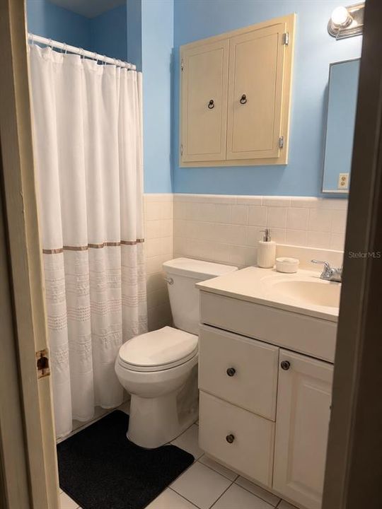 En Venta: $224,900 (3 camas, 3 baños, 2387 Pies cuadrados)