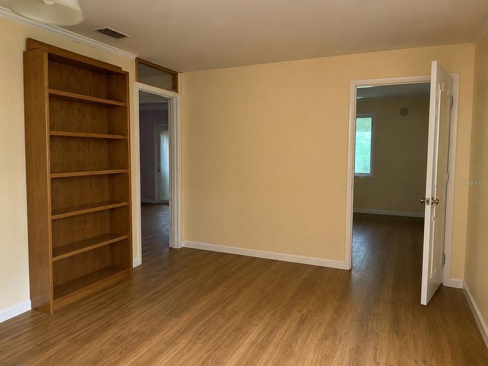 En Venta: $224,900 (3 camas, 3 baños, 2387 Pies cuadrados)