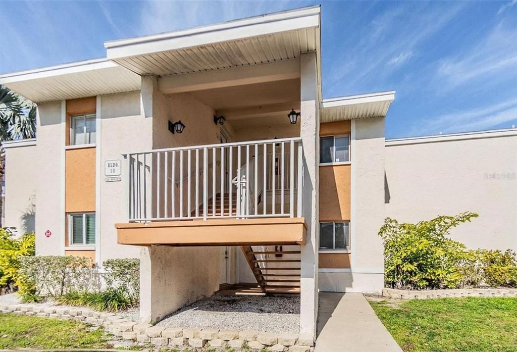 For Sale: $80,000 (1 beds, 1 baths, 760 Square Feet)