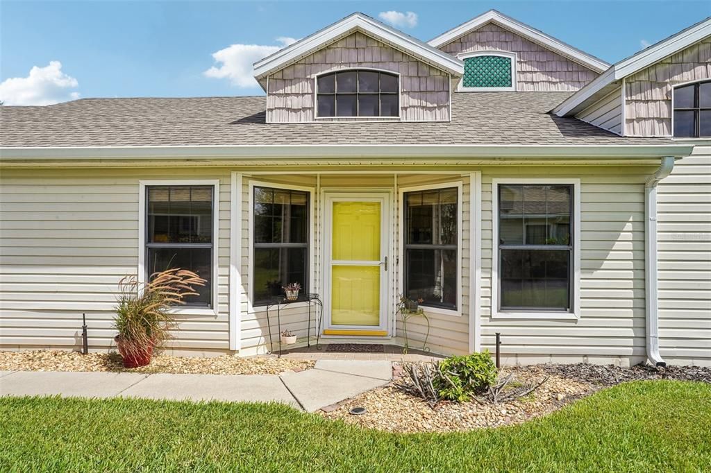 For Sale: $245,000 (2 beds, 2 baths, 1339 Square Feet)