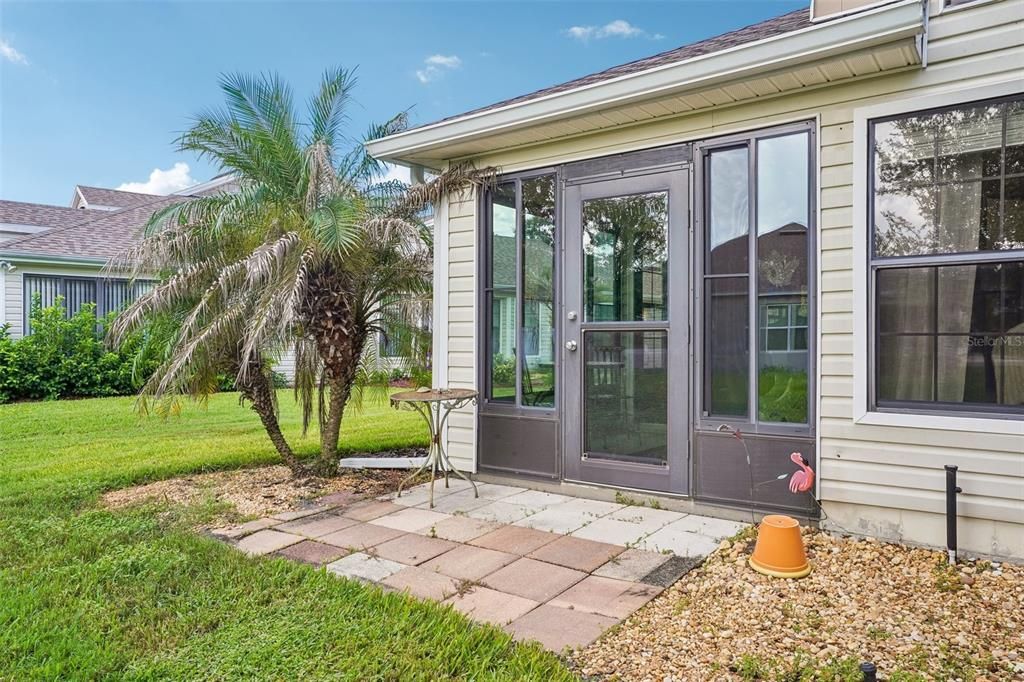 For Sale: $245,000 (2 beds, 2 baths, 1339 Square Feet)