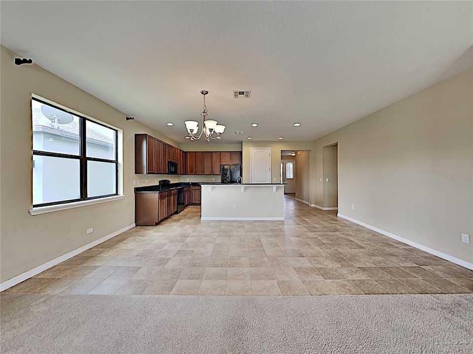 For Rent: $2,950 (4 beds, 2 baths, 2074 Square Feet)