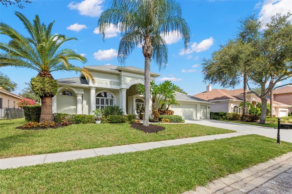 На продажу: $1,295,000 (4 спален, 3 ванн, 3295 Квадратных фут)